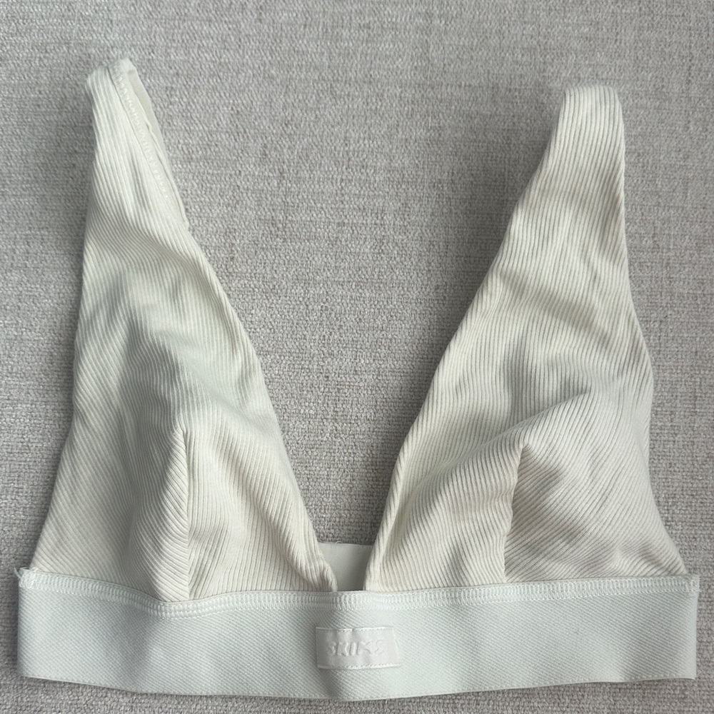 SKIMS Seamless Ribbed Triangle Bralette - Cream